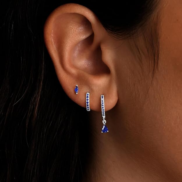 Set de pendientes pequeños Huggie Woop chapados en oro 14K para mujer