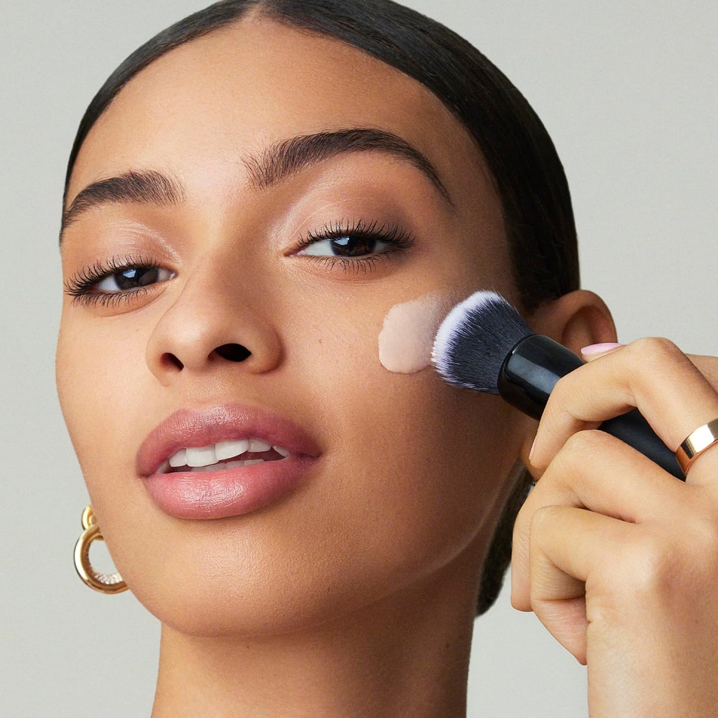 E.L.F. Liquid Poreless Putty Primer, prebase facial ligera para maquillaje duradero